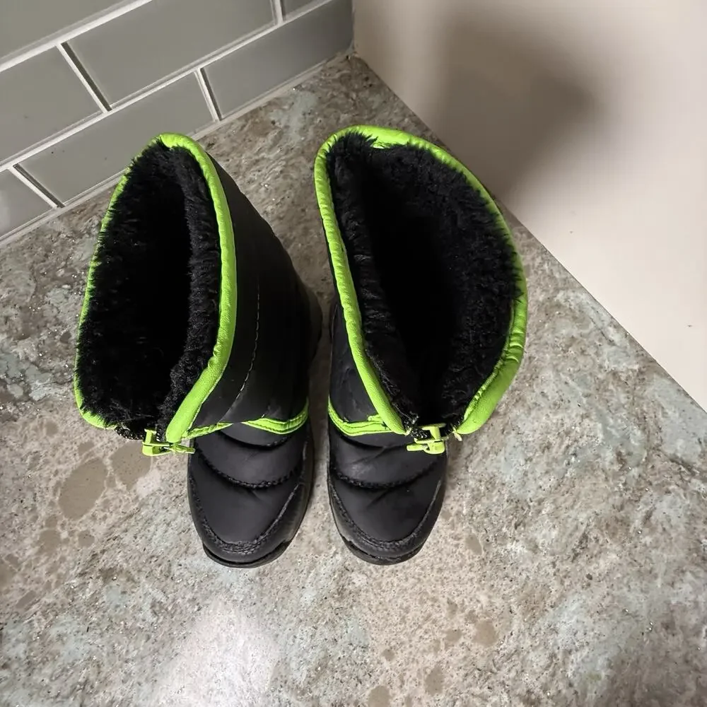 Wonder Nation Kids Snow Boots 10‎ Zip Up Fleece Water Resistant Black Neon Green